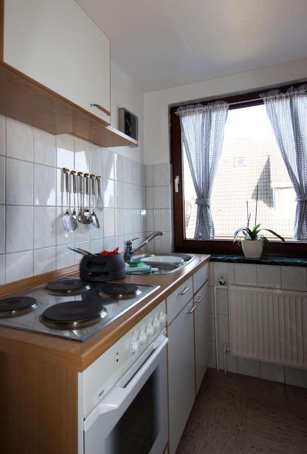 Ferienwohnungen-Neue-Tiefe-Wohnung-Kleiderbuegel Neue Tiefe Fehmarn Экстерьер фото